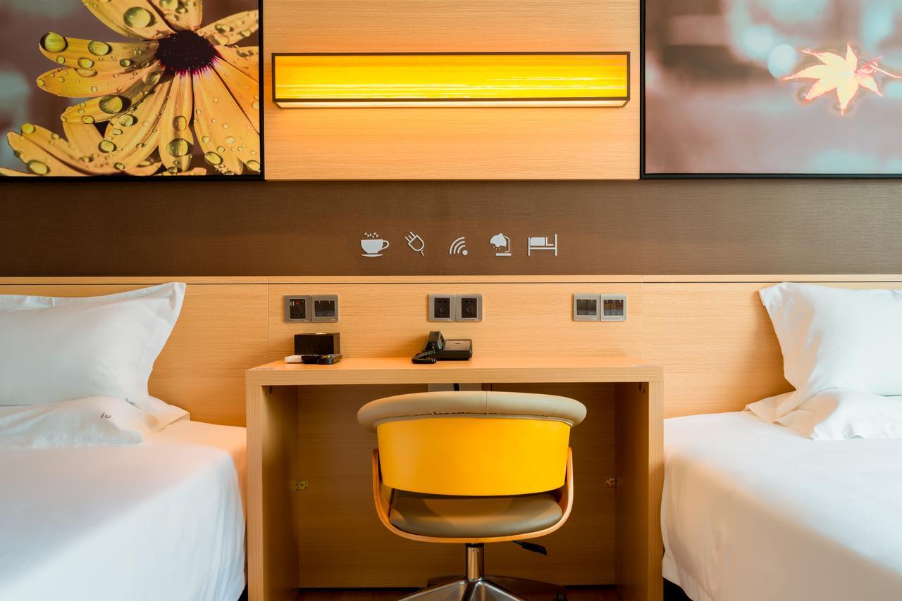Iu Hotel Ruoyang Yiyang Wenhua Road Ngoại thất bức ảnh